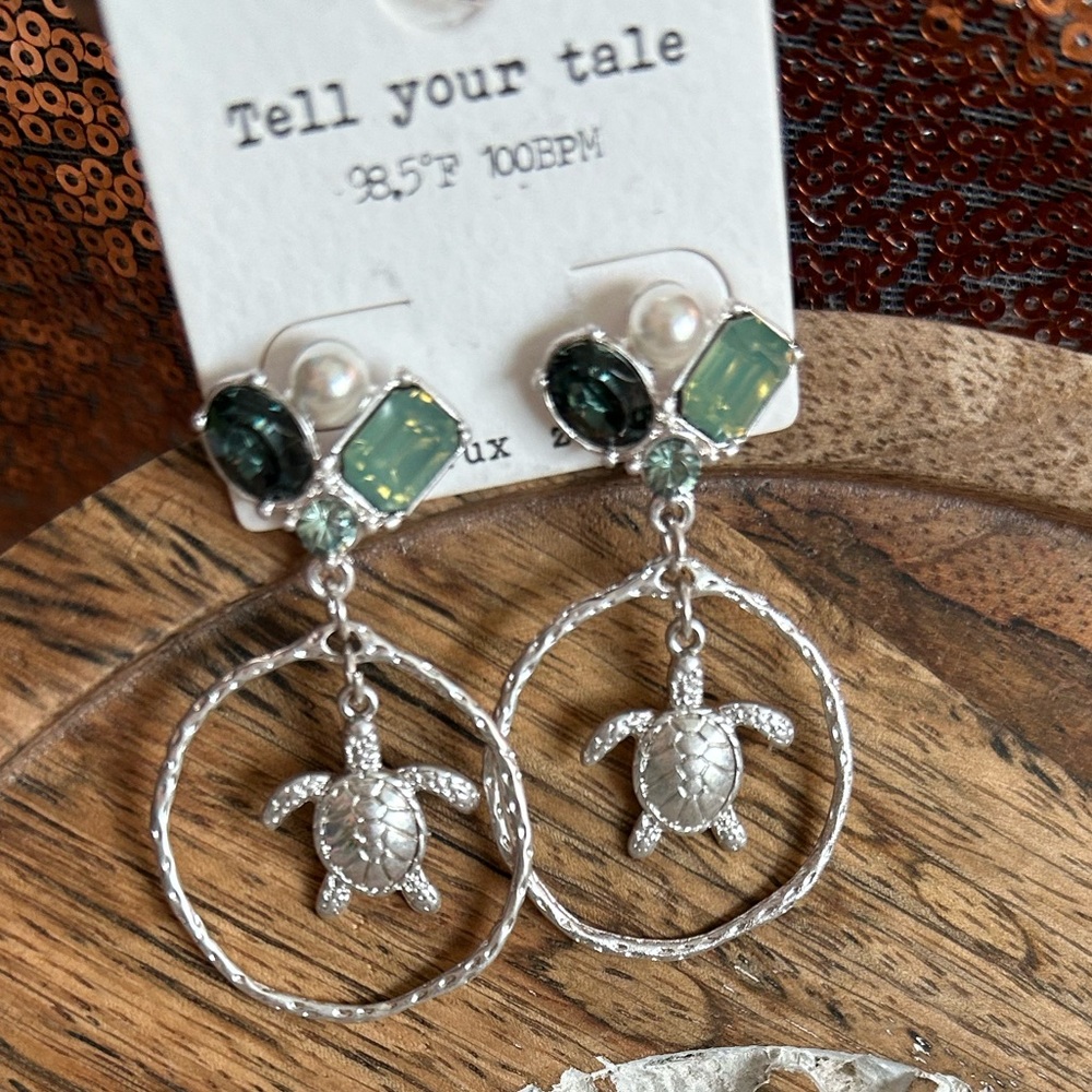 Tell your tale turtle earrings